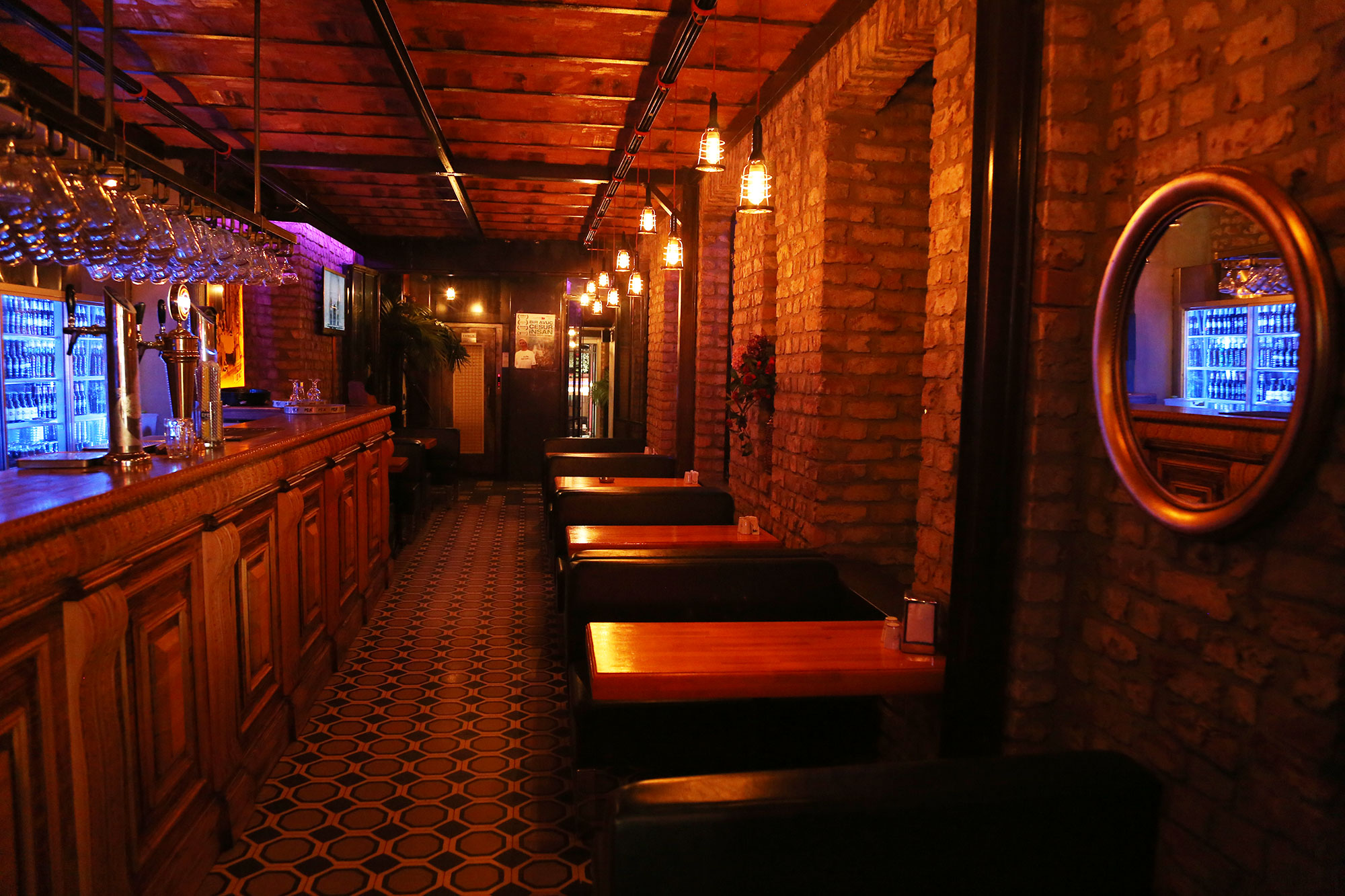 Sanat Restaurant & Cafe Bar